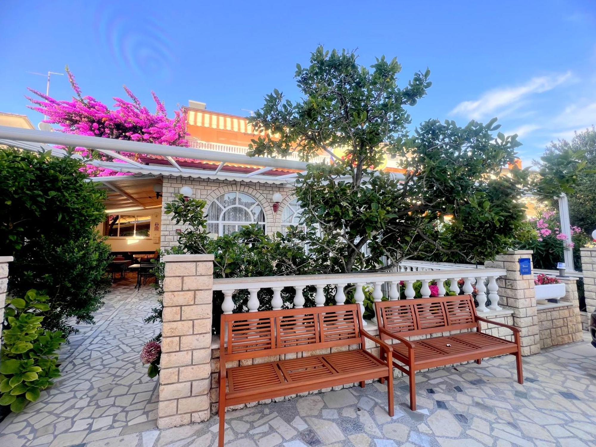 Bed&Breakfast Rab Palit Exterior foto